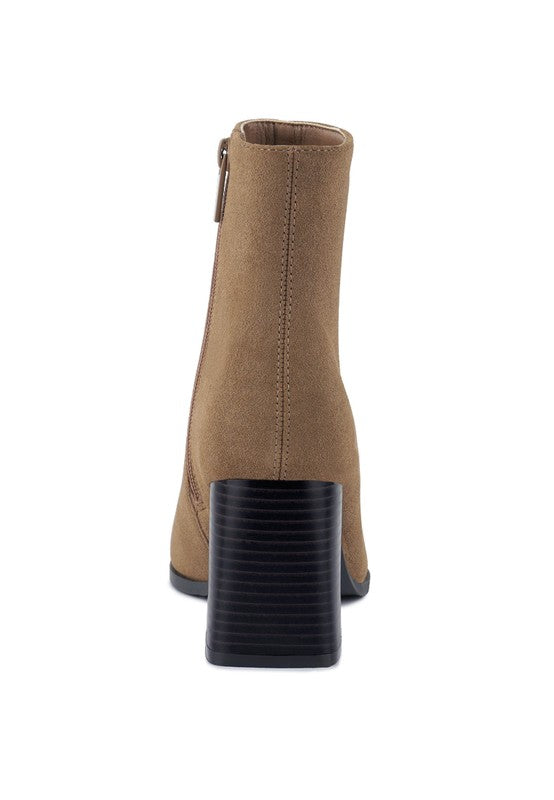 Cut Out Block Heeled Chelsea Boots - Cox Design