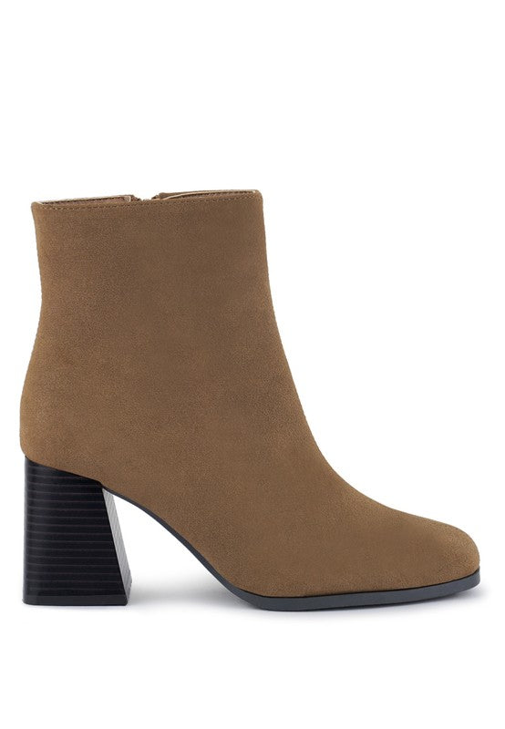 Cut Out Block Heeled Chelsea Boots - Cox Design
